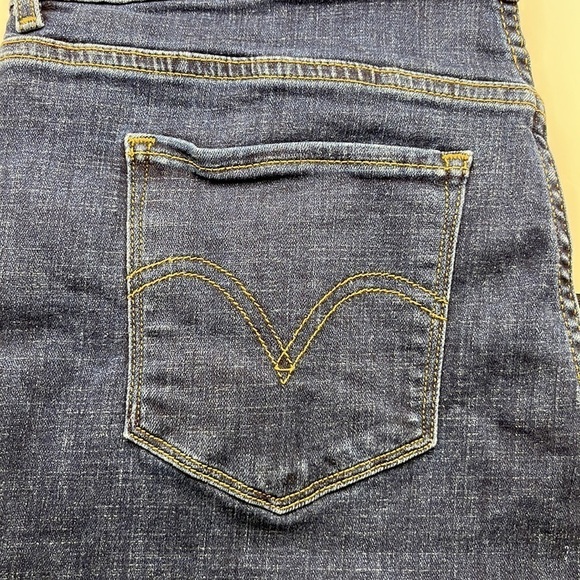 Levi’s Classic Short Size 31 - Picture 12 of 16